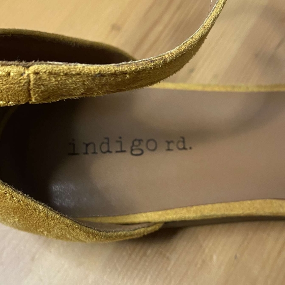 INDIGO YELLOW FLATS - WOMANS SIZE 7.5 - Picture 11 of 11